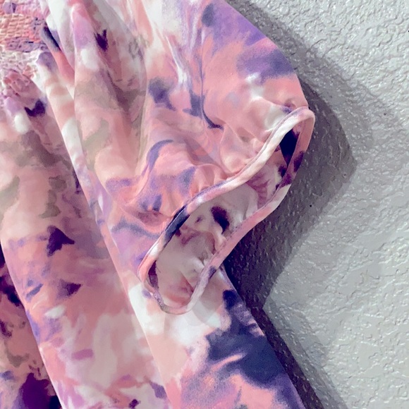 a.n.a plus size 1X peasant top tie dye smocked cropped fit top - Picture 6 of 6